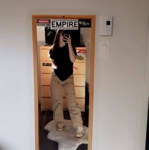 Meet your Posher, Lea